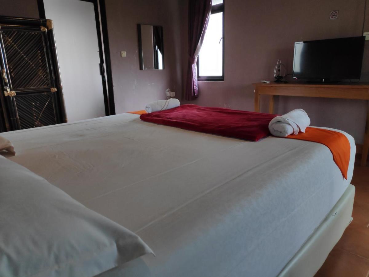 Degung Hillside Hotell Bogor Exteriör bild