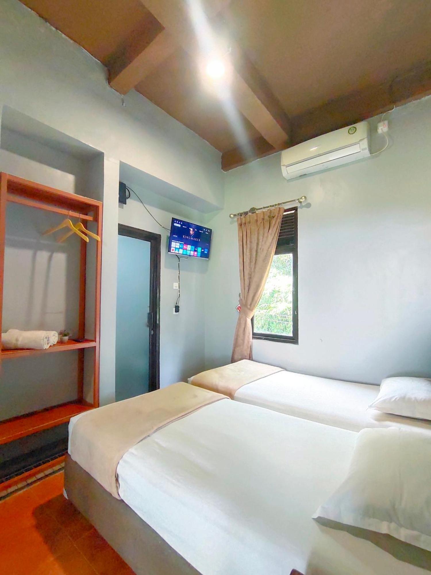 Degung Hillside Hotell Bogor Exteriör bild