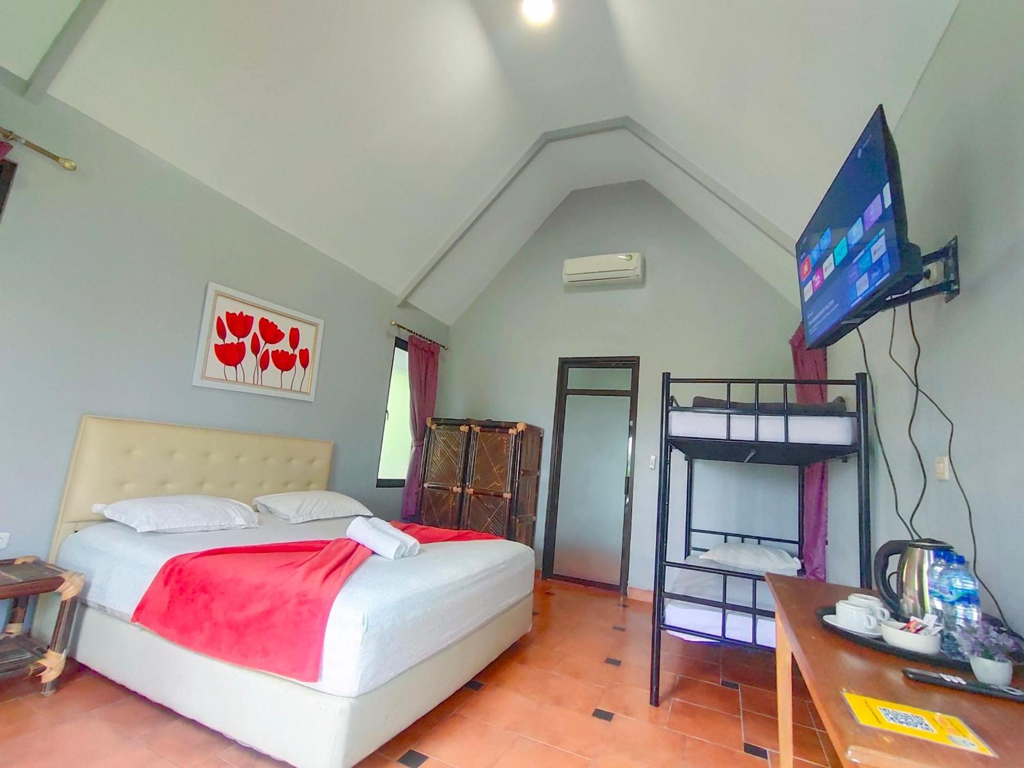 Degung Hillside Hotell Bogor Exteriör bild