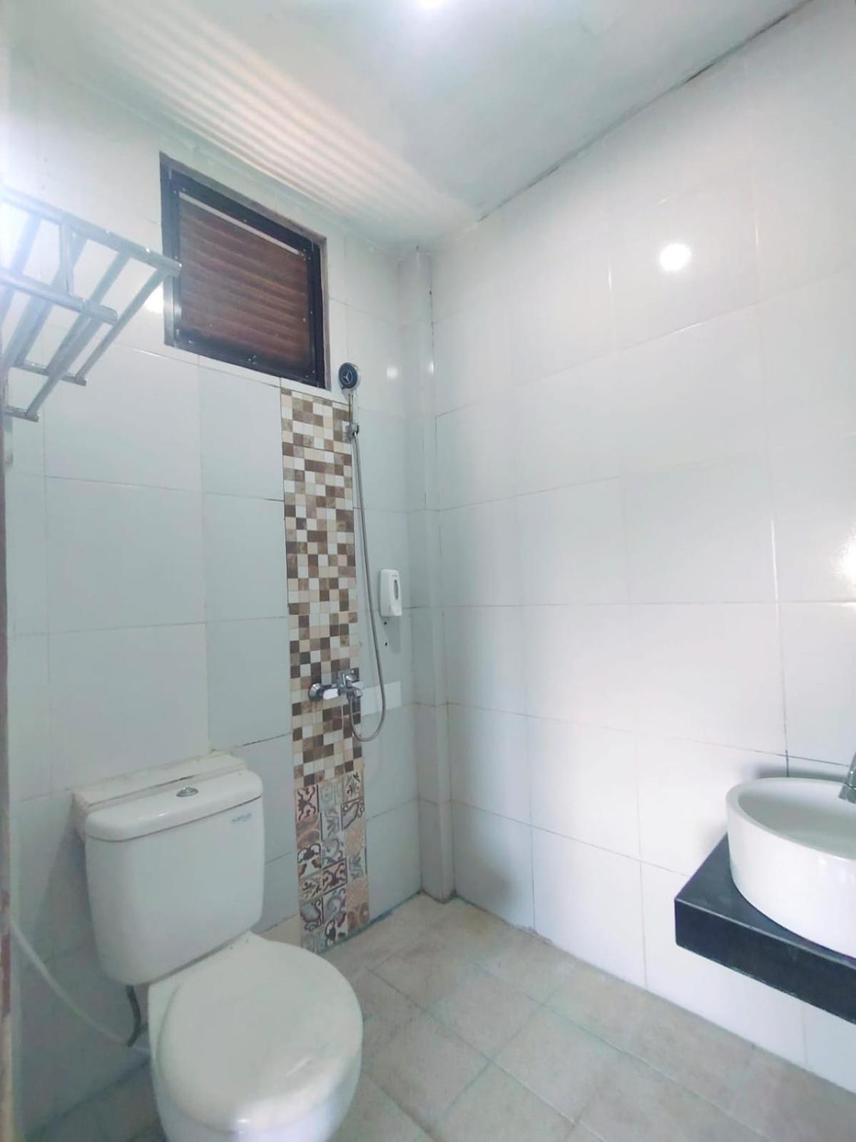 Degung Hillside Hotell Bogor Exteriör bild