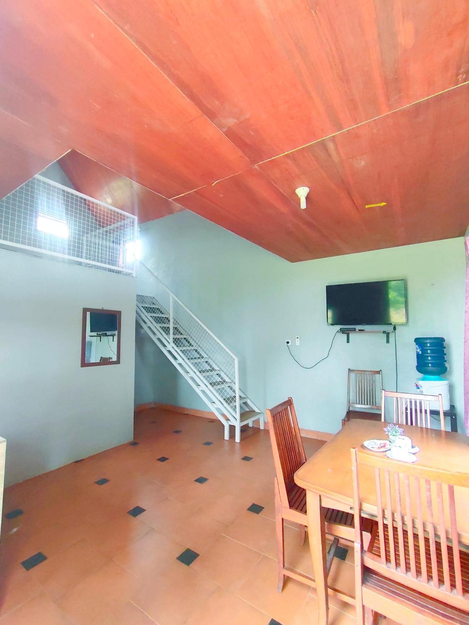 Degung Hillside Hotell Bogor Exteriör bild