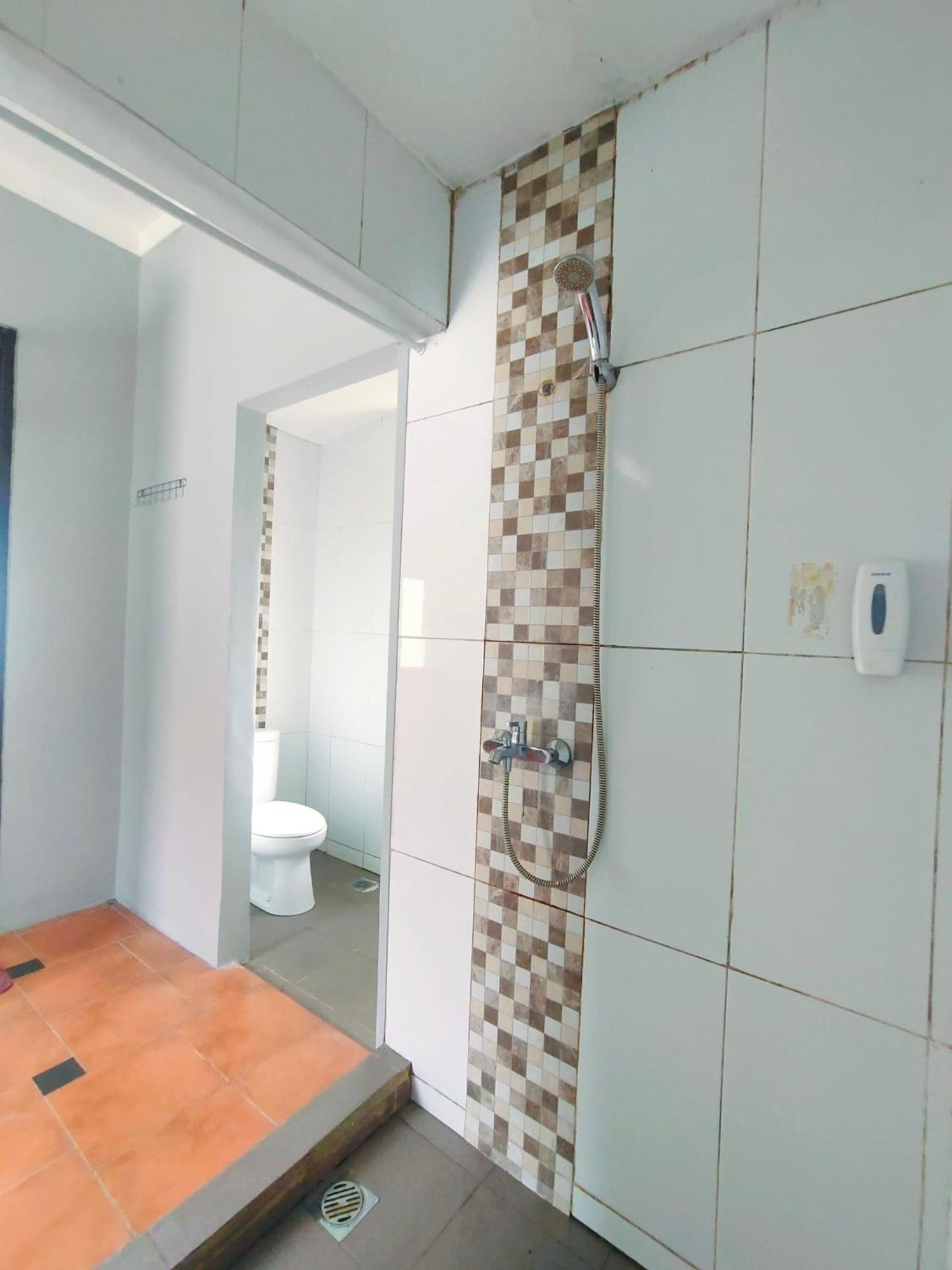 Degung Hillside Hotell Bogor Exteriör bild